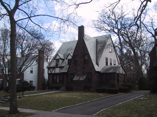 Brick Tudor